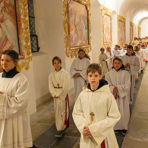 Abschlussgottesdienst im Stift Schlierbach / Foto Haijes Die Visitation im Dekanat Windischgarsten wurde mit einem festlichen Gottesdienst abgeschlossen.