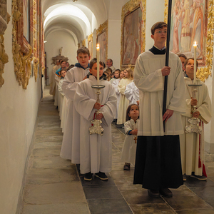 Abschlussgottesdienst im Stift Schlierbach / Foto Haijes Die Visitation im Dekanat Windischgarsten wurde mit einem festlichen Gottesdienst abgeschlossen.