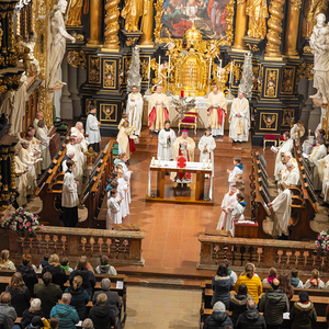 Abschlussgottesdienst im Stift Schlierbach / Foto Haijes Die Visitation im Dekanat Windischgarsten wurde mit einem festlichen Gottesdienst abgeschlossen.