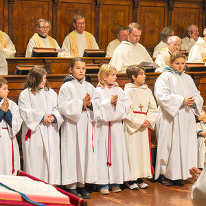 Abschlussgottesdienst im Stift Schlierbach / Foto Haijes Die Visitation im Dekanat Windischgarsten wurde mit einem festlichen Gottesdienst abgeschlossen.