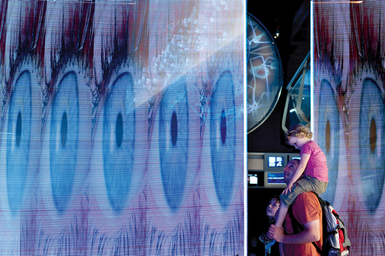Saccade-based Display / Junji Watanabe (JP). Foto: Junji Watanabe. © Ars Electronica/flickr.com/CC BY-NC-ND 2.0