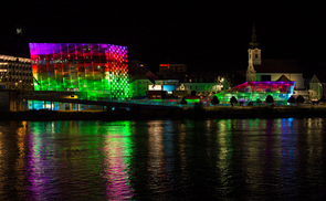 Connecting Cities - A European Network of Media Facades. Foto: Tom Mesic. © Ars Electronica/flickr.com/CC BY-NC-ND 2.0