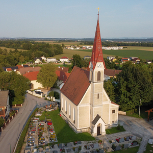 Pfarrkirche Holzhausen; Hl. Vitus; 547 Katholik:innen