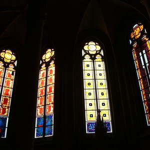 Glasfenster im Linzer Mariendom
