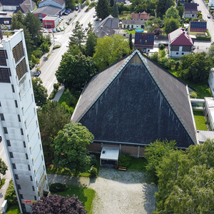 Pfarrkirche Wels-St. Stephan, Lichtenegg; Hl. Stephan; 3.650 Katholik:innen
